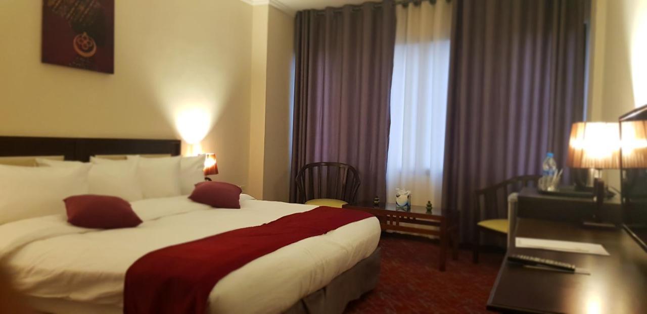 The Signature Hotel Amman Exterior photo